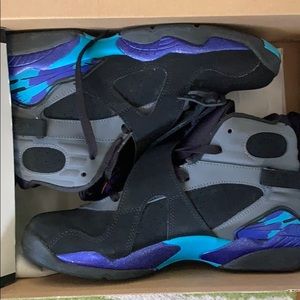Aqua 8s
